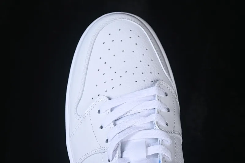 All categories Air Jordan Jordan series basketball shoes Air Jordan 1 Low Air Jordan 1 Low AJ1 Joe 1 patent leather white and blue low-top retro cultural basketball shoes DD9315-118